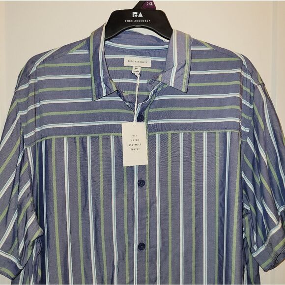 Mens Free Assembly Lightweight Striped Button Up Blue Short Sleeve Shirt XXL NWT - Picture 6 of 9